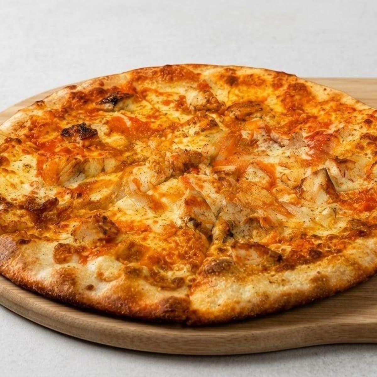 Buffalo chicken pizza at Tuscan Cove